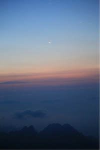 皇家马德里球员重返训练场备战欧冠赛事